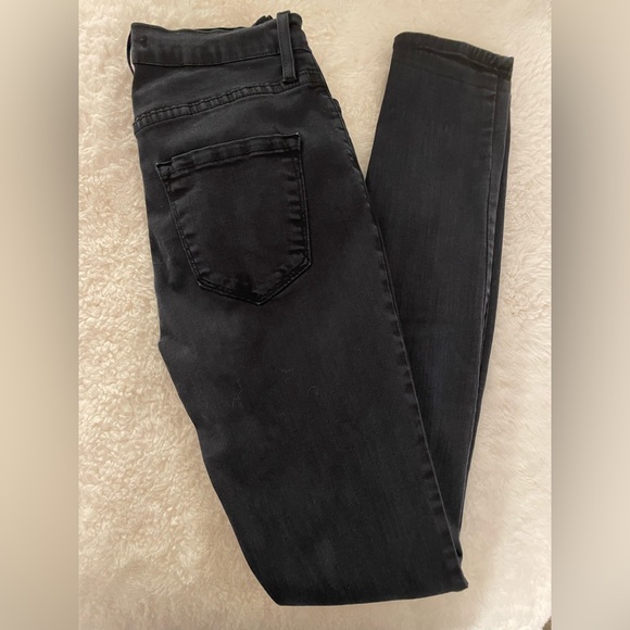 Fashion Nova Black Ripped High-Waisted Skinny Jeans Size 5 - Picture 1 of 6